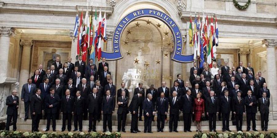 Decanul de vârstă al Ligii 1 joacă de pe vremea Daciei model „Zâmbetul lui Iliescu”! Cum arăta lumea când debuta Hoban