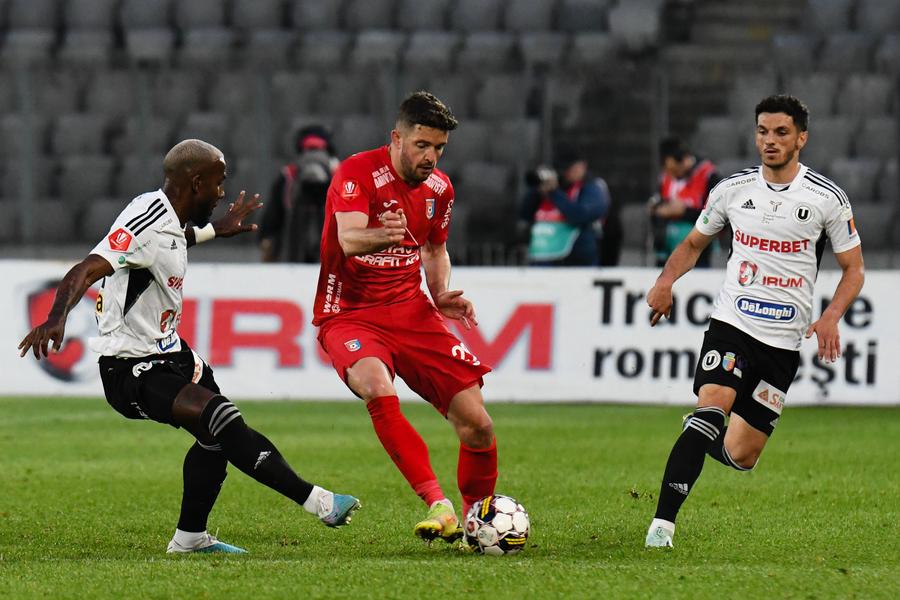 Primul transfer tare pregătit de Corvinul pentru Europa League: un fost atacant de la FCSB