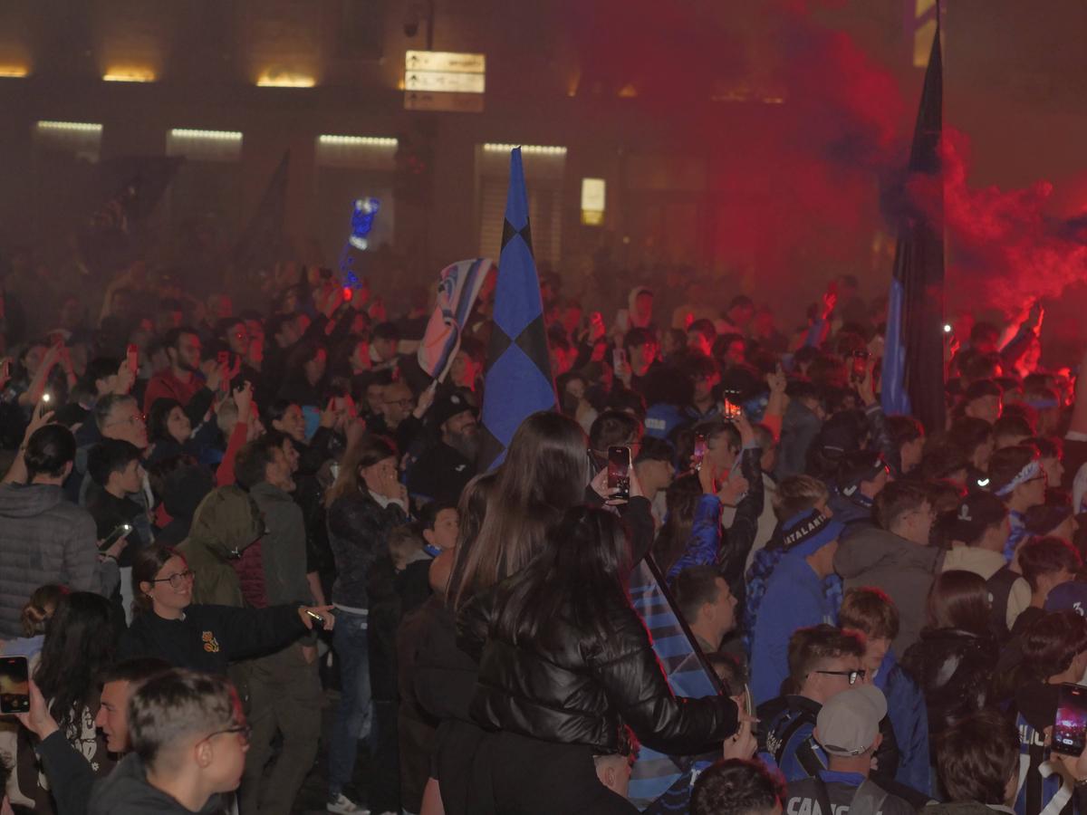 Sărbătoarea fanilor celor de la Atalanta, după triumful din Europa League / 23.05.2024