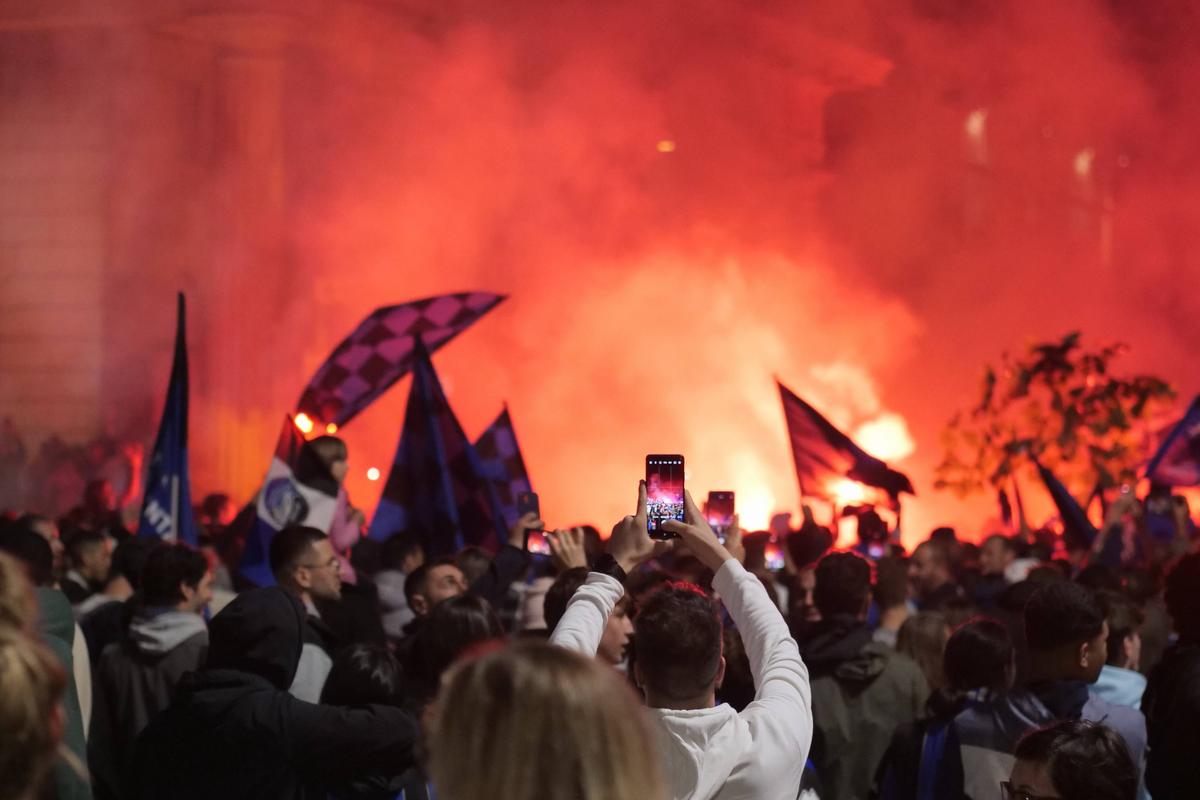 Nebunie pe străzile din Bergamo! Fanii Atalantei au sărbătorit pe tractoare primul trofeu după 61 ani