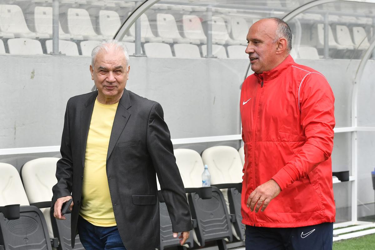 Trei apariții RARE în spațiul public, la antrenamentul de azi al „Generației de Aur” » Au făcut istorie pentru Steaua și Dinamo în anii '90