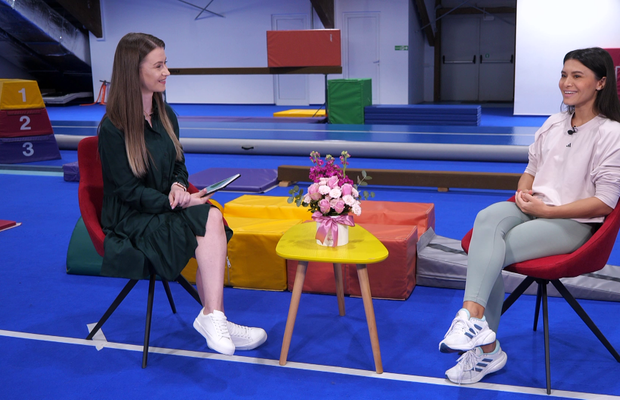 „La feminin” vine Diana Bulimar » De la milităria din sala de gimnastică, la chinurile cantonamentelor, plus vacanțele de poveste
