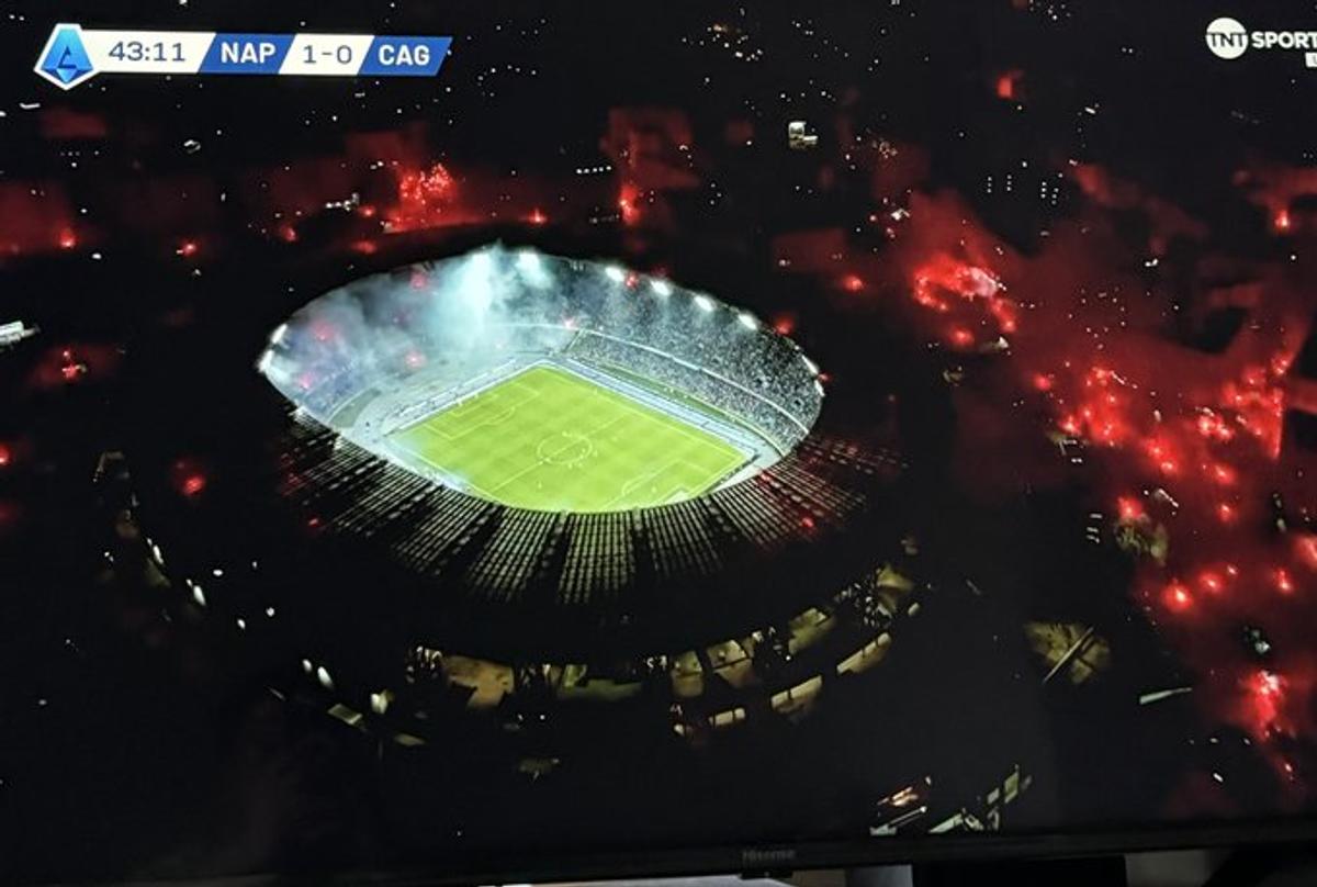 Imagini senzaționale de la Napoli! Cum se pregătesc fanii de al patrulea titlu din istorie