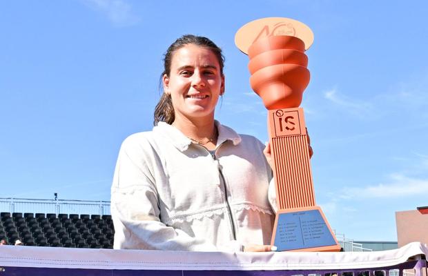 După un an complicat, Emma Navarro își încheie parcursul excepțional de la Strasbourg cu un titlu