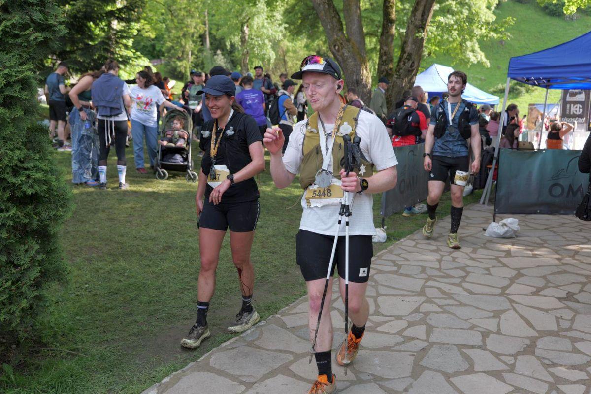 Impresiile sportivilor care au încheiat ultramaratonul „Transylvania 100” : „Nu am mai văzut atât de greu”