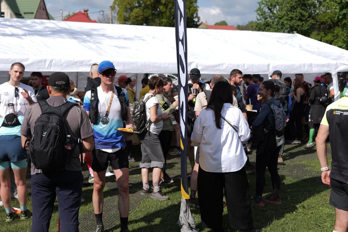 Impresiile sportivilor care au încheiat ultramaratonul „Transylvania 100” : „Nu am mai văzut atât de greu”