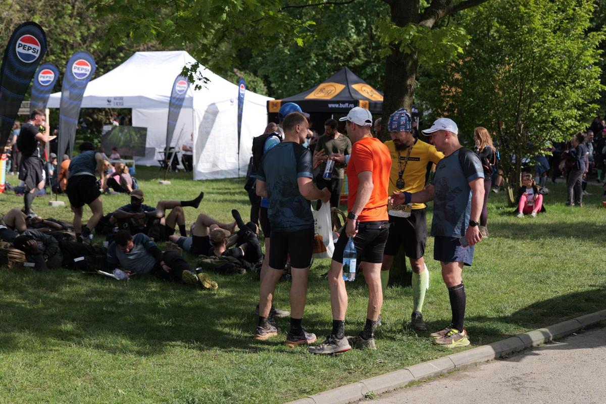 Impresiile sportivilor care au încheiat ultramaratonul „Transylvania 100” : „Nu am mai văzut atât de greu”