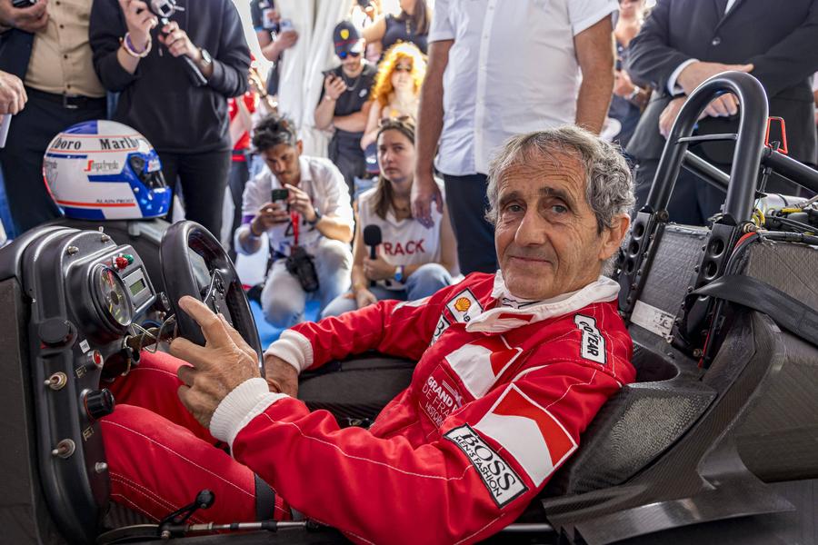 Alain Prost Legendarul pilot de Formula 1, rănit în timpul unui jaf la domiciliul său
