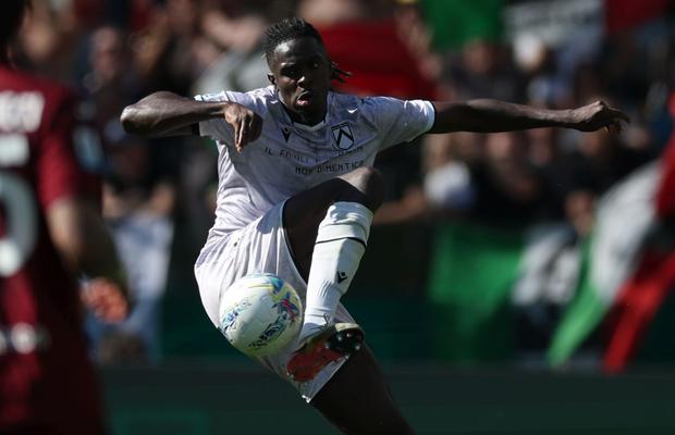 Se face primul transfer dorit de Cristi Chivu » Detaliile contractului și suma de achiziție + Noua țintă în apărare