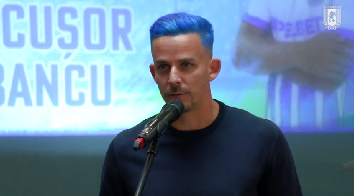 Bancu, precum Rațiu! Căpitanul Craiovei a apărut cu părul albastru la ceremonia de la Primărie » Ce le-a transmis Lia Olguța Vasilescu campionilor României