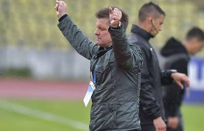 Dinamo, victorie clară în primul amical al verii » Succes de moral pentru „câinii” lui Dusan Uhrin