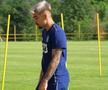 Ultimul transfer reușit de FCU Craiova 1948 a făcut primul antrenament cu echipa + Adrian Mititelu jr a ajuns în cantonament