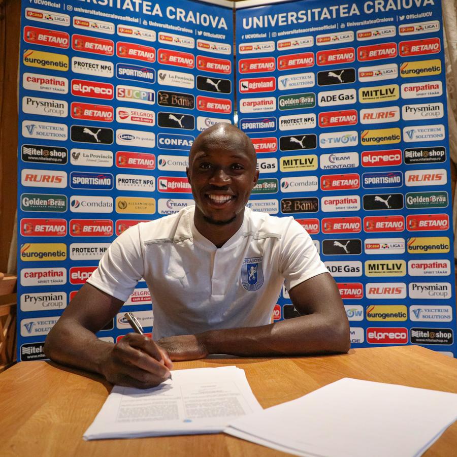 Antoine Conte a semnat cu CSU Craiova // foto: Facebook CSU Craiova continuă campania de achiziții: a semnat un fotbalist condamnat la 5 ani de închisoare!