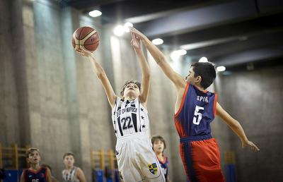 Cât costă să faci sport în România? » Episodul 3: BASCHET. Părinții sponsorizează visuri de NBA: investiție financiară de minimum 10.000 lei pe an