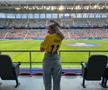 „Feblețea” lui Săndoi a plecat în vacanță, imediat după ce România a fost eliminată de la EURO » În tandrețuri cu iubita, la plajă