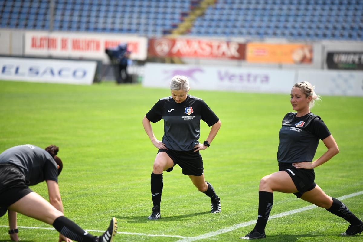 Alina Peșu - arbitru