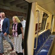 Un metrou a fost colantat în culorile Rapidului, alb și vișiniu / foto: Cristi Preda (GSP)