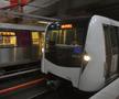Un metrou a fost colantat în culorile Rapidului, alb și vișiniu / foto: Cristi Preda (GSP)