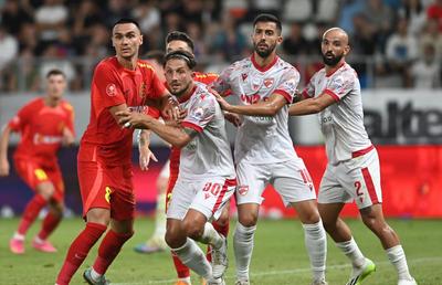 Trădare pe axa Dinamo - Steaua » Decarul „câinilor” semnează cu roș-albaștrii
