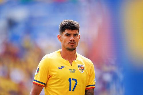 Florinel Coman, titular în partida cu Ucraina (3-0). Sursă foto: Imago