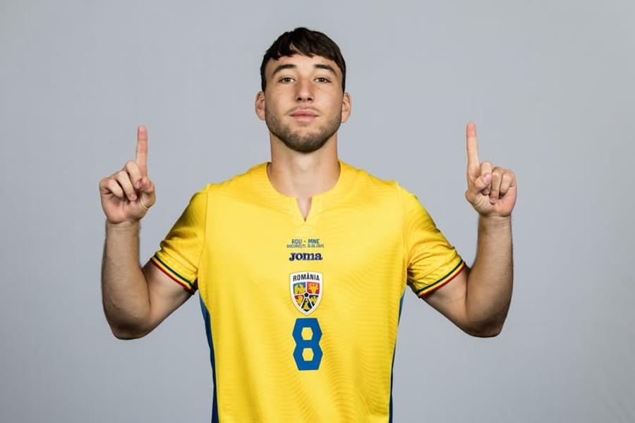 Luca Szimionaș a marcat contra Spaniei la Euro U19, 1-3 la Voluntari. Foto: facebook FRF Pasiunile secrete ale vedetelor României U19: „Limba arabă și artele marțiale” » Mărturiile emoționante ale taților lui Luca Szimionaș și David Matei înaintea semifinalei Euro cu Olanda