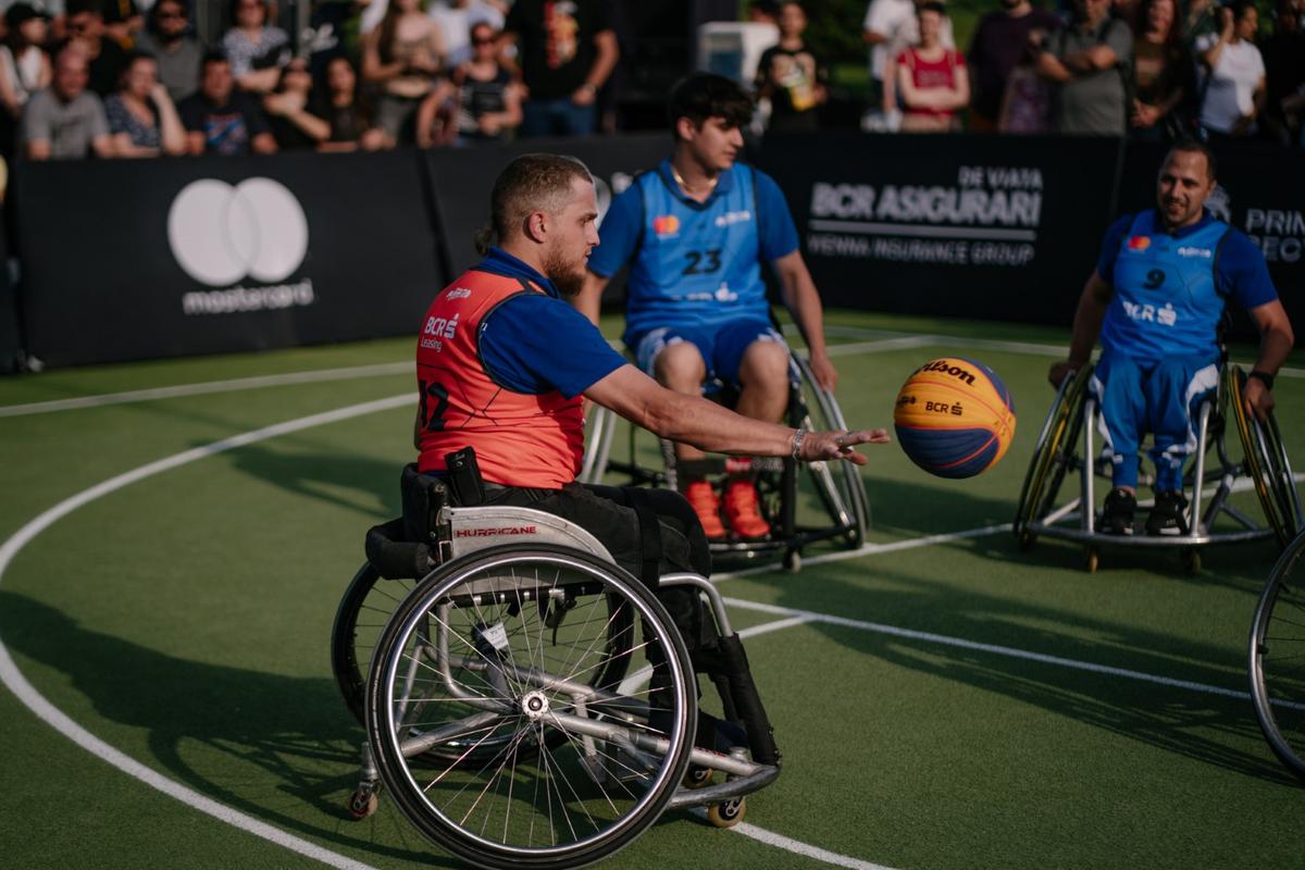 Theo Rose, show la baschet » Weekend plin la Sport Arena Streetball pe terenurile din Parcul Liniei