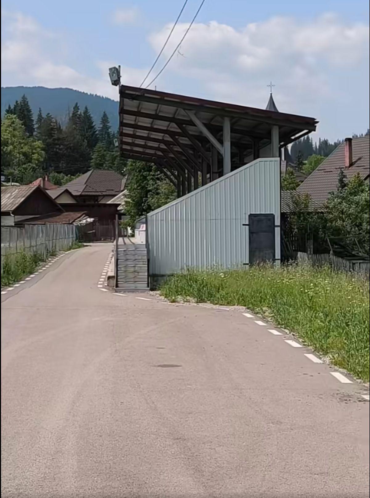 Cum arată azi stadionul din România unde Rapid suferea un eșec istoric în 2015 » Decorul e feeric, buruienile sunt cât vestiarul
