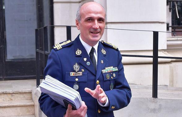 Aproape de miezul nopții, Florin Talpan s-a contrazis în direct cu Ilie Dumitrescu: „Jenant, e inadmisibil!” / „Dacă inventați chestia asta...”