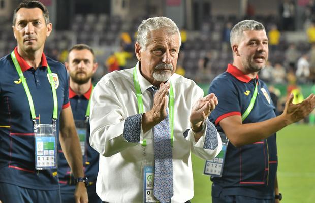 Tinerii de perspectivă remarcați de selecționerul Ion Marin: „Calităţi certe. Asta le spun tuturor” » Principala problemă: „Dacă aleg alt steag, ce putem să facem?”