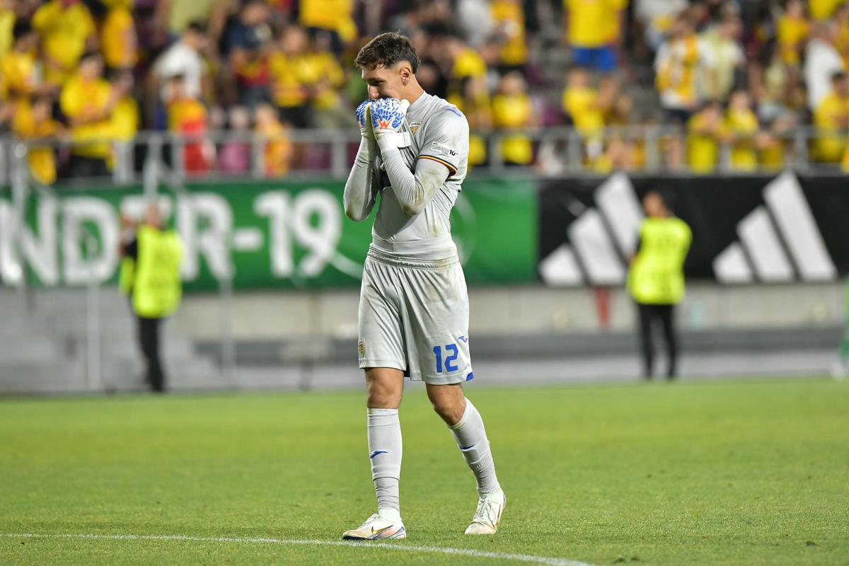 Momente emoționante pe gazon după România U19 - Olanda U19