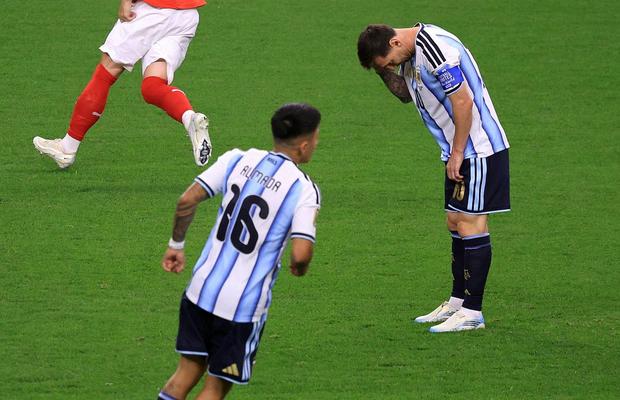De ce nu îl plac pe Messi