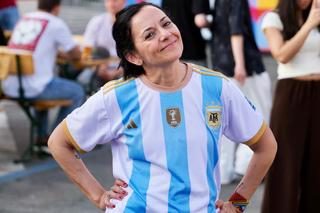 Artista argentiniană care a făcut carieră în România, uimită de ce a văzut în centrul Bucureștiului, în timp ce Messi „rupea norii” la Mondial: „Cea mai mare surpriză”