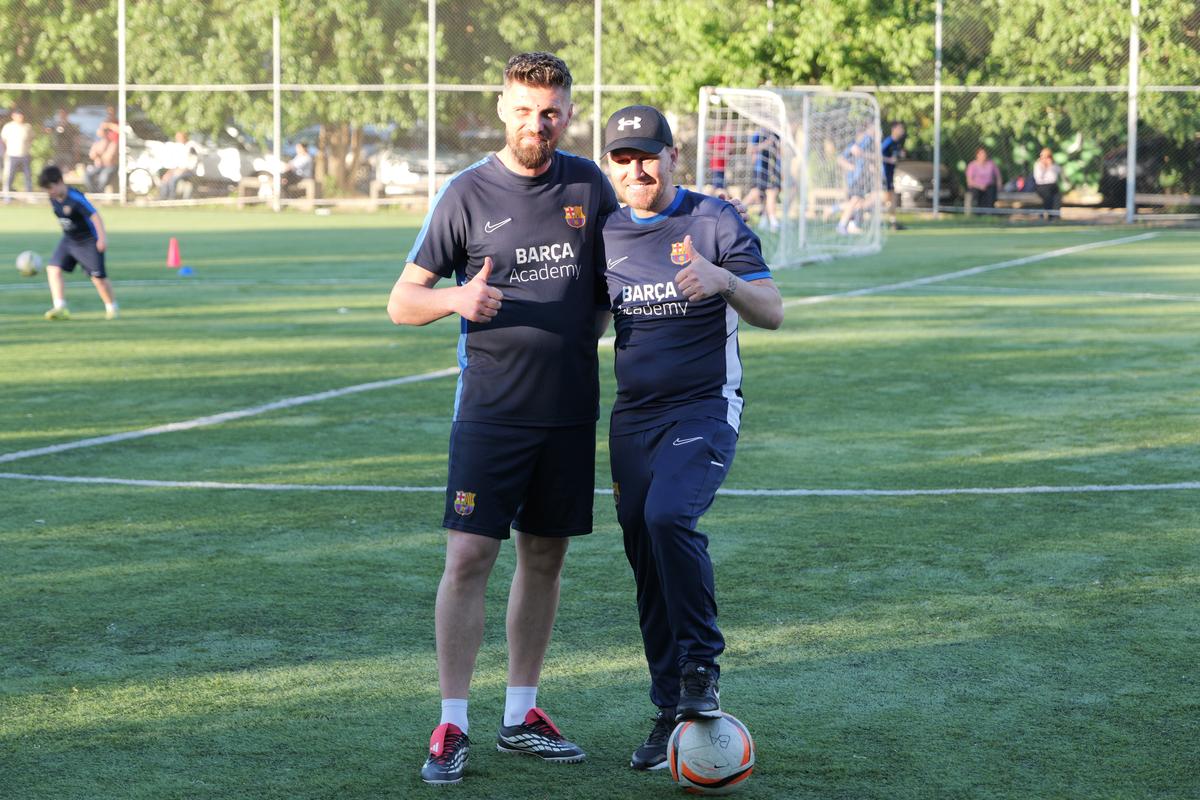 Nicolae Mitea a ratat mutarea la Barcelona, acum e antrenor în academia catalanilor din România: „Mister, mi-au spus mami cu tati că ai jucat acolo”