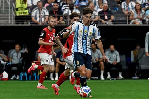 Visul lui Julian Alvarez este Barcelona / Foto: Imago