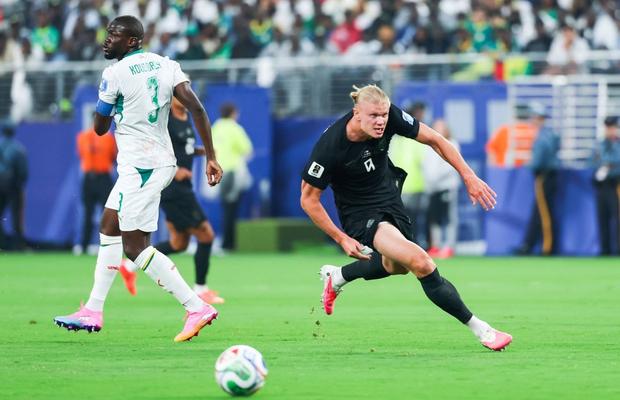 Spectacol cu 5 goluri în Norvegia - Senegal » Haaland, a doua „dublă” la Mondial! Urmează blockbuster-ul cu Franța