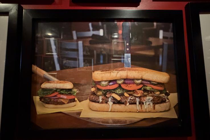 Imagini din restaurantul Kenny’s Burger Joint FOTO: Ionuț Iordache (GSP)