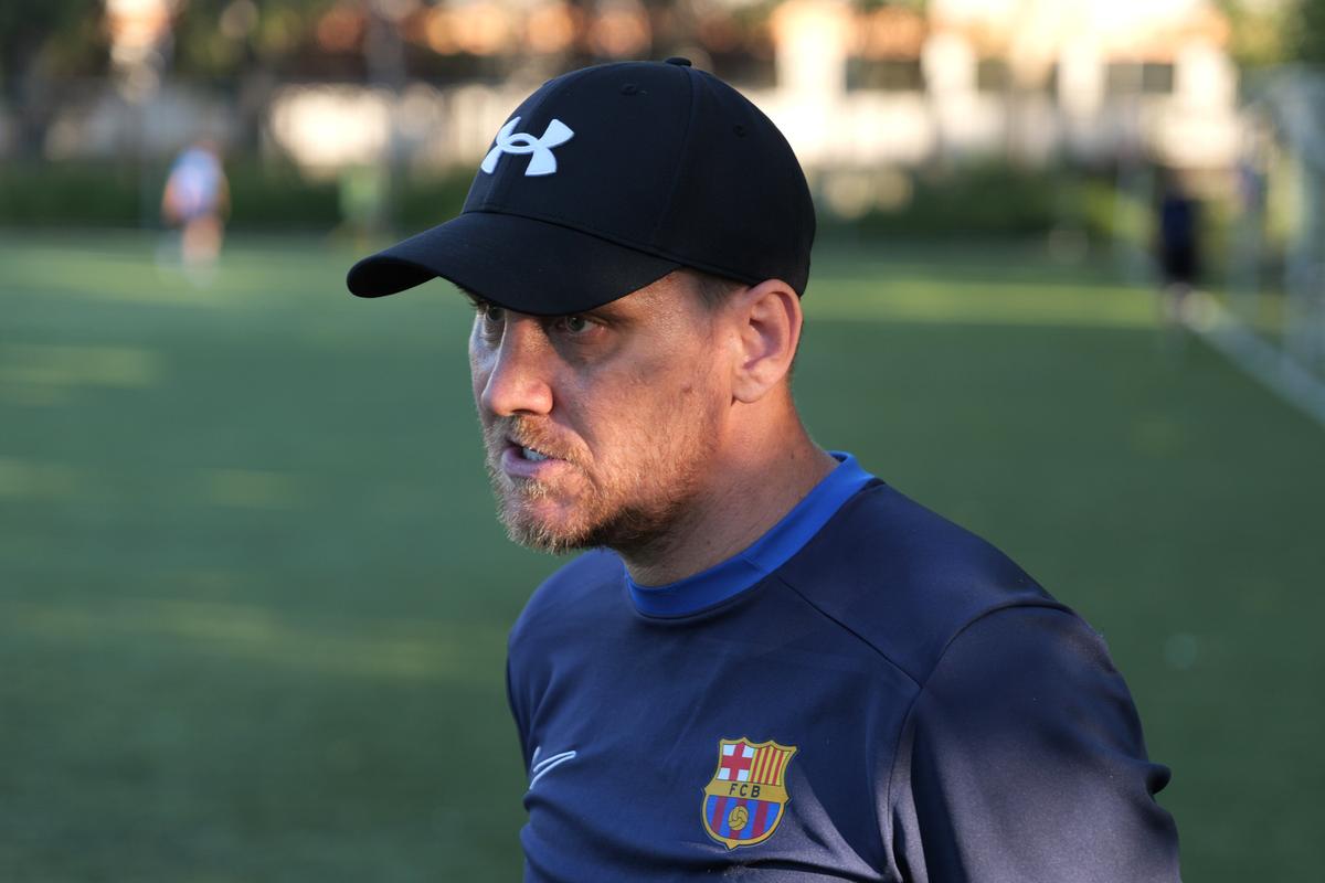 Nicolae Mitea a ratat mutarea la Barcelona, acum e antrenor în academia catalanilor din România: „Mister, mi-au spus mami cu tati că ai jucat acolo”
