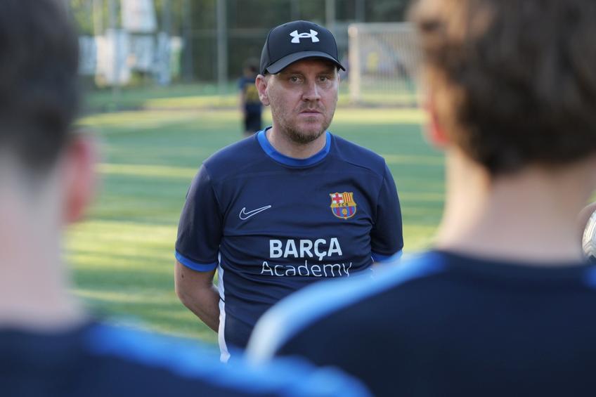 Nicolae Mitea, antrenor în cadrul academiei lui FC Barcelona din România // Foto: Andrei Furnigă (GSP)