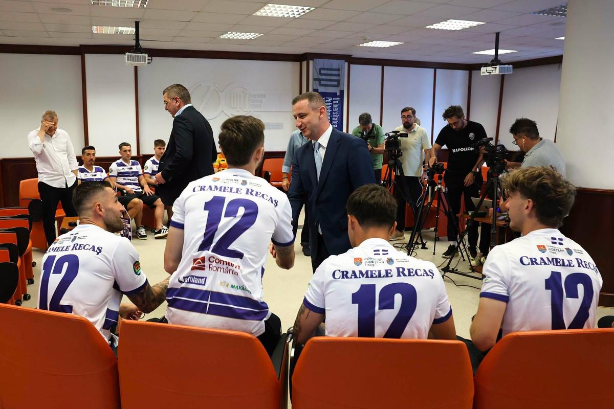 Prezentare jucatori Poli Timisoara