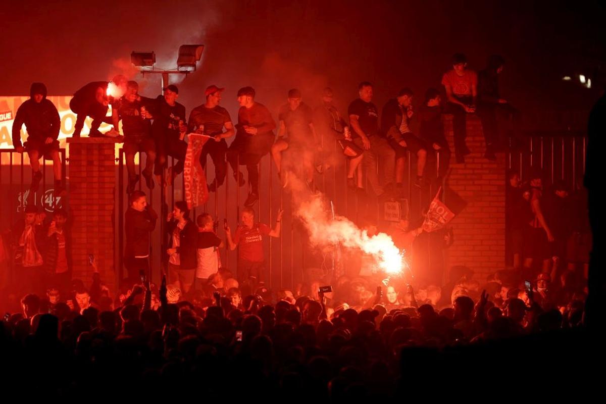 VIDEO+FOTO Fiesta la Liverpool! Noua campioană din Premier League a sărbătorit primul titlu după 30 de ani