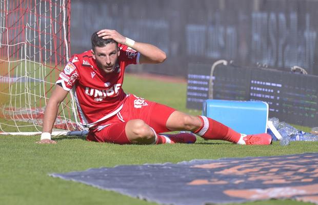 Dinamo pune presiune pe LPF să înghețe play-out-ul! Argumentele „câinilor”