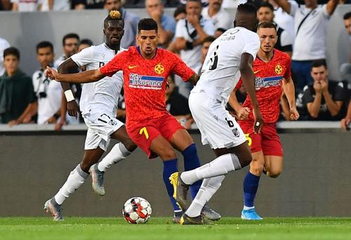 Pentru România se întrevede o situație alarmantă: CFR Cluj, Craiova, FCSB și FC Botoșani riscă să nu fie lăsate să intre într-o altă țară, pentru a disputa un meci de cupă europeană, din cauza legilor sanitare ale acelor state.