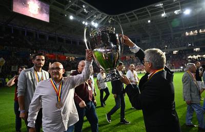 Motivarea instanței în procesul pentru palmaresul Stelei: „Echipa de fotbal profesionist a fost transferată, dar FCSB nu a putut demonstra și transferul palmaresului”