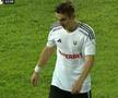 Autogol cum rar se vede în fotbal: Bogdan Vătăjelu a comis-o în U Cluj - Rapid