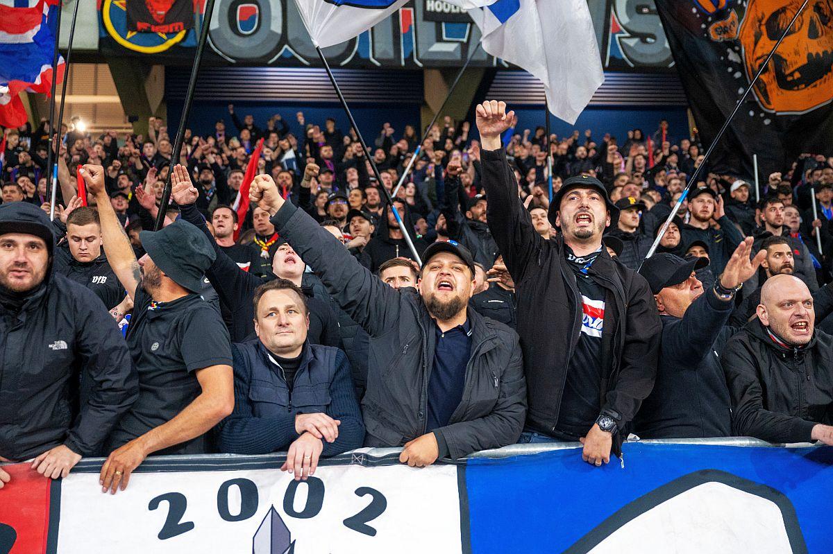 Replică dinspre CSA, după ce galeriile Dinamo și FCSB i-au înjurat la unison: „Clonele și-au unit forțele. Era prea mult să găzduim atâția trădători”