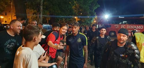 Florinel Coman, fotbalist model: „Te iubesc, ești viața mea!” și „Regele Florinel, cu cele mai șmechere tunsori”
