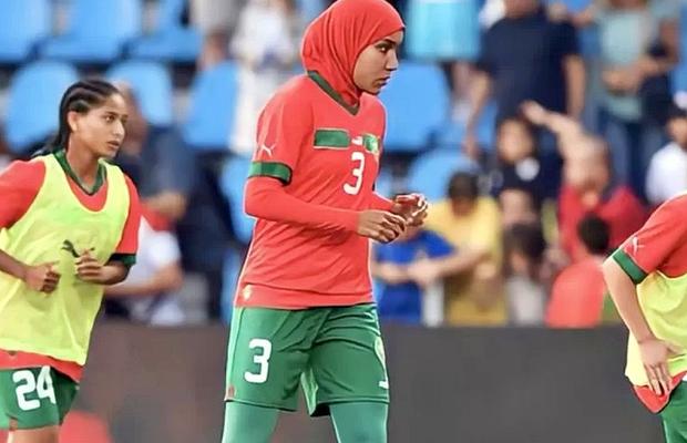 Moment istoric la Mondialul feminin » Pentru prima oară, o jucătoare va intra pe teren purtând vălul care-i acoperă capul și gâtul