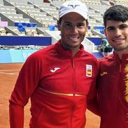 Rafael Nadal și Carlos Alcaraz, antrenându-se pentru Jocurile Olimpice în complexul de la Roland Garros / Sursă foto: Facebook