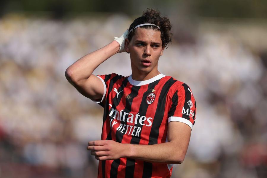 Șansă uriașă pentru Matteo Duțu la AC Milan » Italienii au dat verdictul