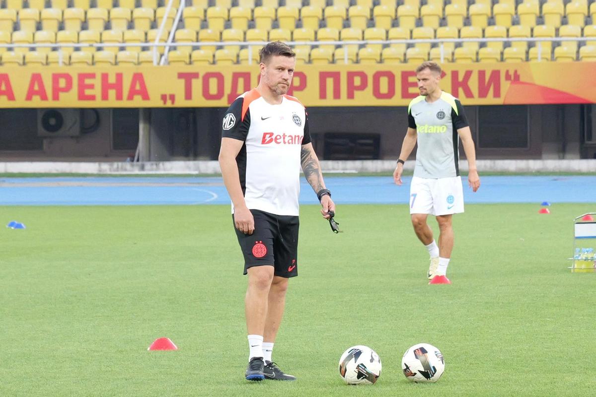 Lor nu li s-a aplicat interdicția: detaliul inedit de pe tricourile campioanei FCSB în meciul din Macedonia